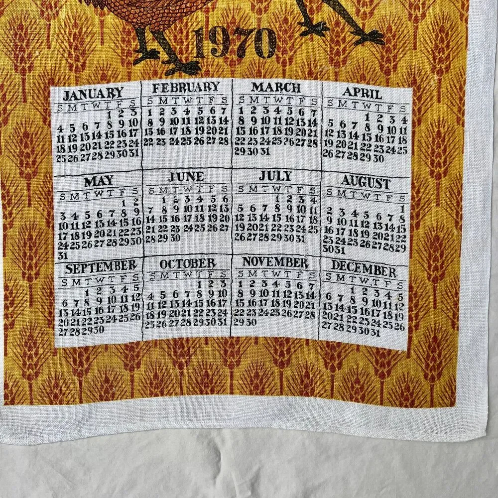 Vtg 1970 Linen Towel Calendar 3 Red Roosters Wheat Background Retro Kitchen